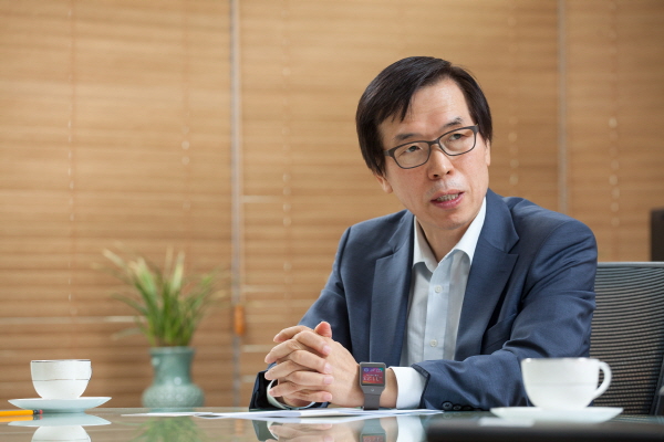 [아시아글로브] 국토교통 R&D 한국 경제의 활로 뚫는다