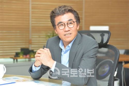 [국토일보] 취임 100일_국토진흥원 손봉수 원장에게 듣는다