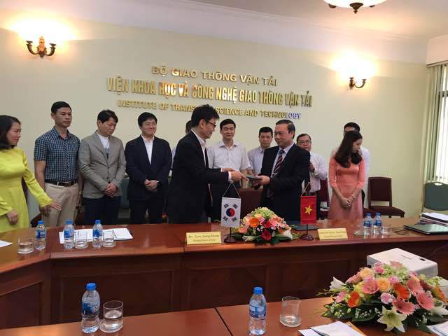 국토진흥원-베트남 ITST, 국토교통 R&D의 성과 확산을 위한 MOU 체결